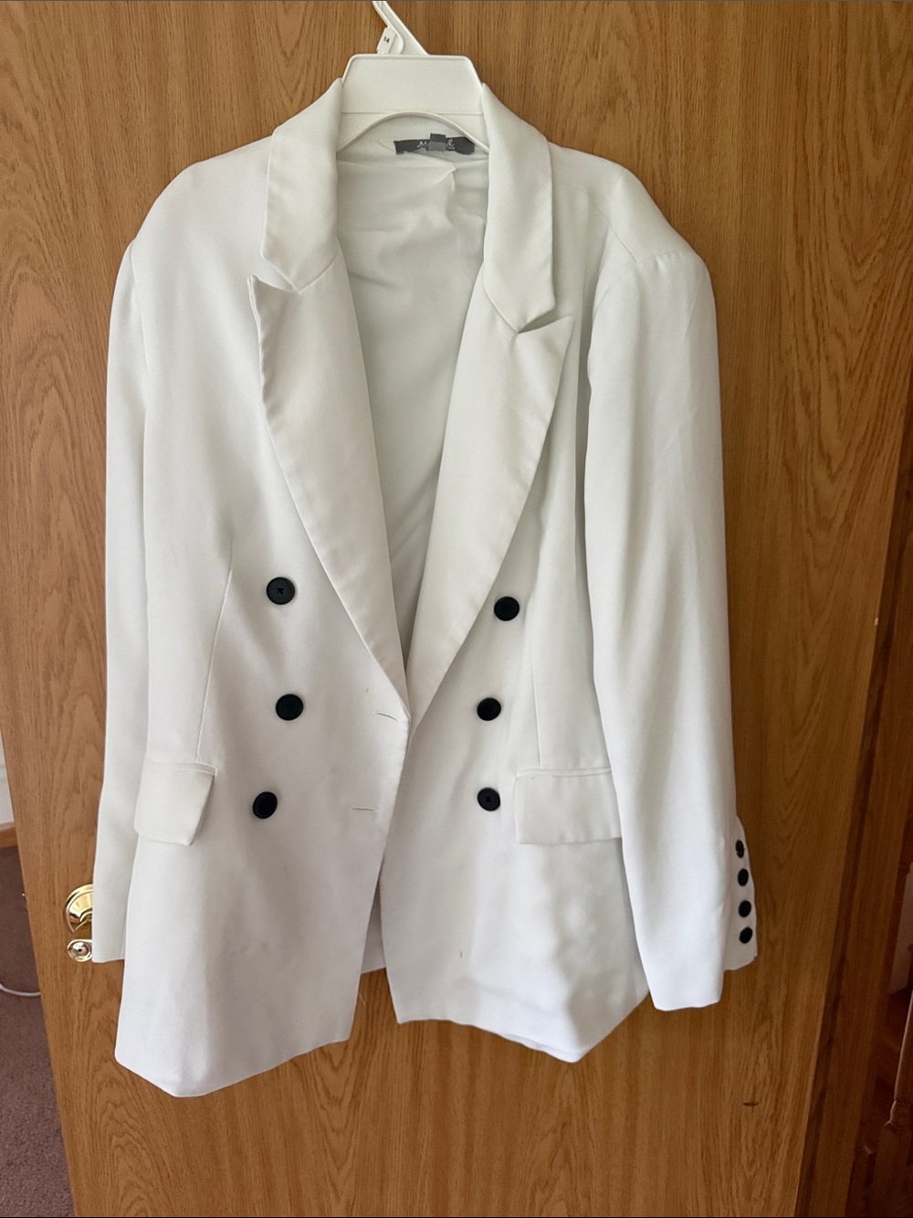 Marled White Double-Breasted Blazer with Black Buttons